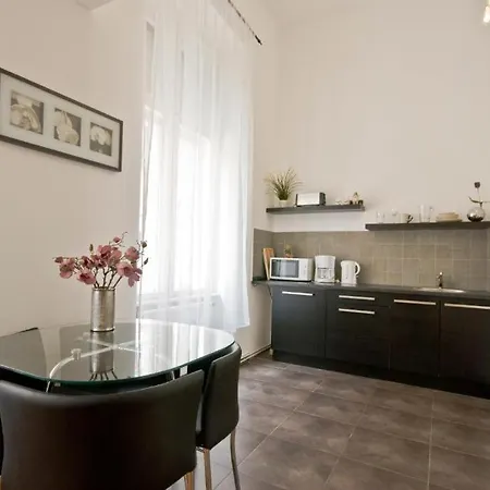 Appartement Balcony *